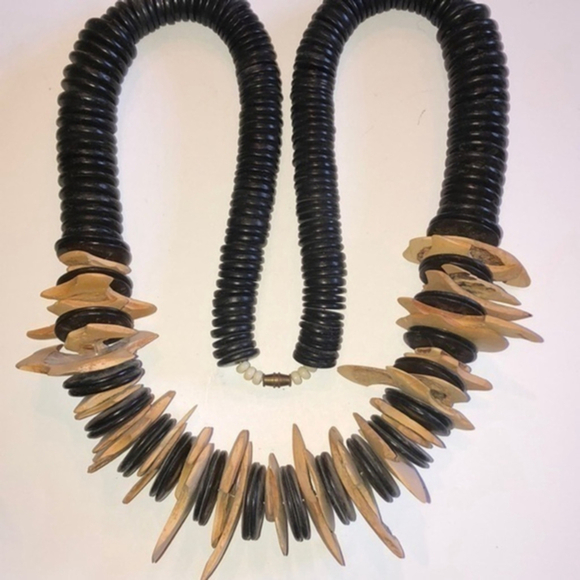 Vintage Jewelry - Vintage Wood Beaded Boho Tribal Black & Tan Necklace